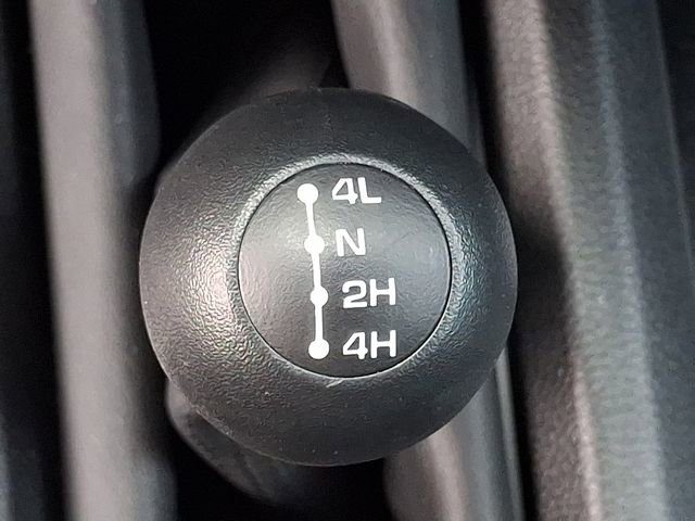 Used 2024 RAM 2500 Tradesman w/ Chrome Appearance Group image 23