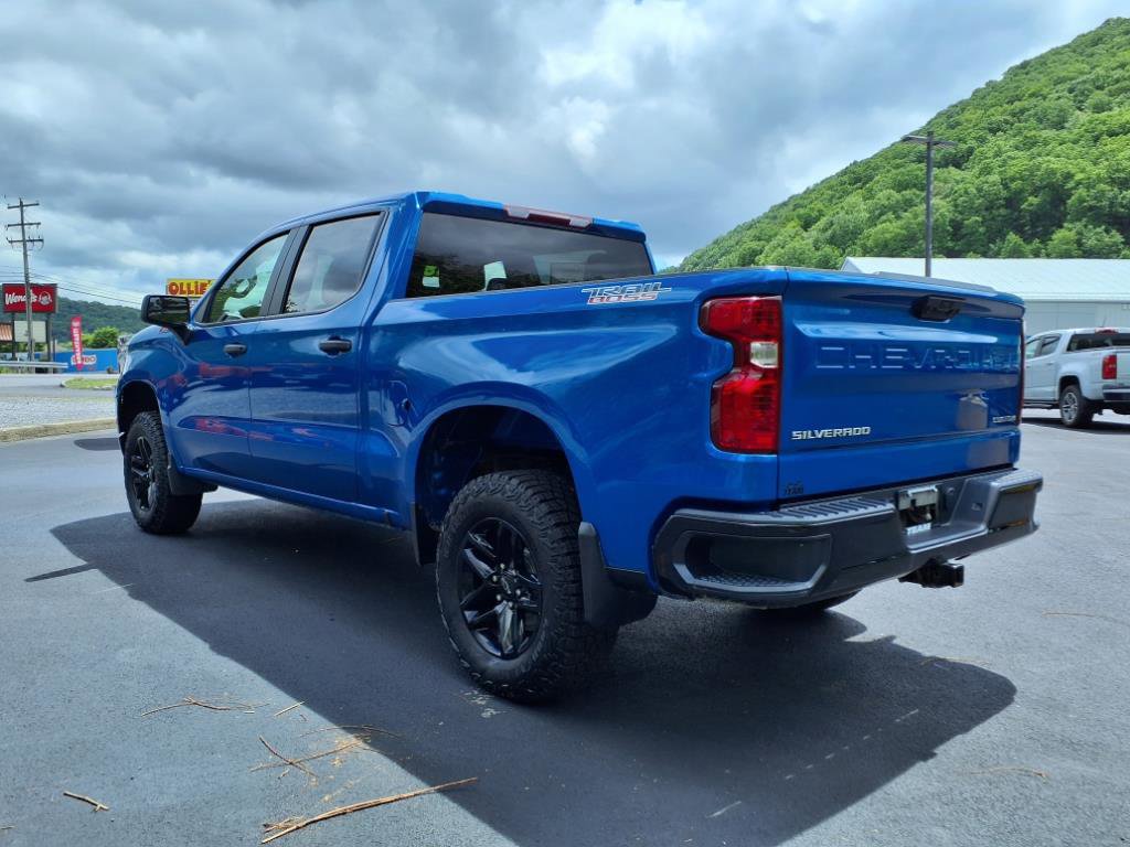 Used 2022 Chevrolet Silverado 1500 Custom Trail Boss AWD/4WD image 3