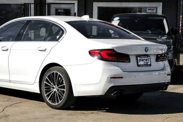 Used 2023 BMW 530e RWD image 19