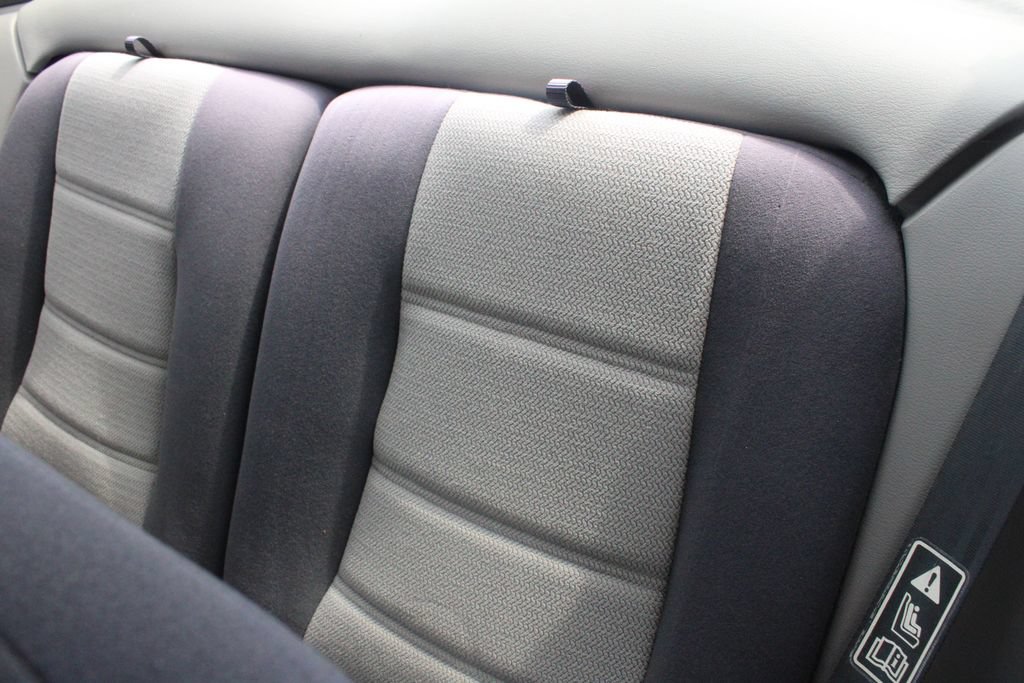 Used 2003 Ford Mustang Coupe RWD image 17