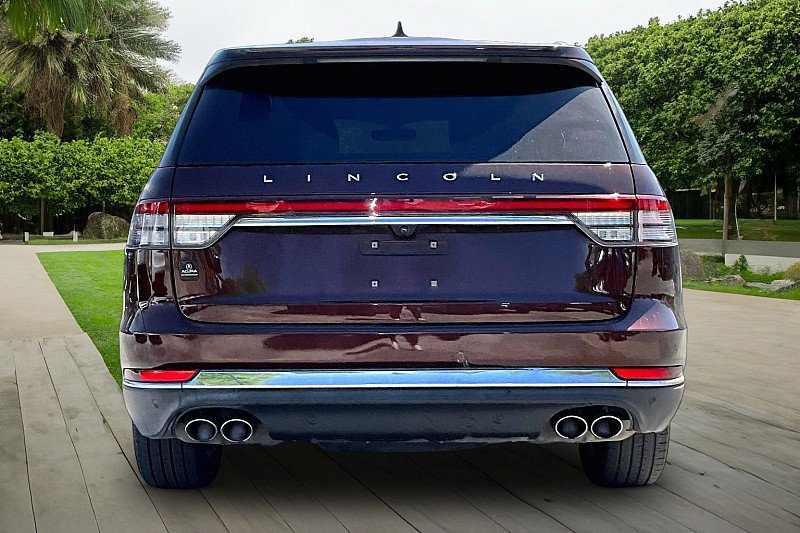 Used 2020 Lincoln Aviator Reserve w/ Equipment Group 201A image 4