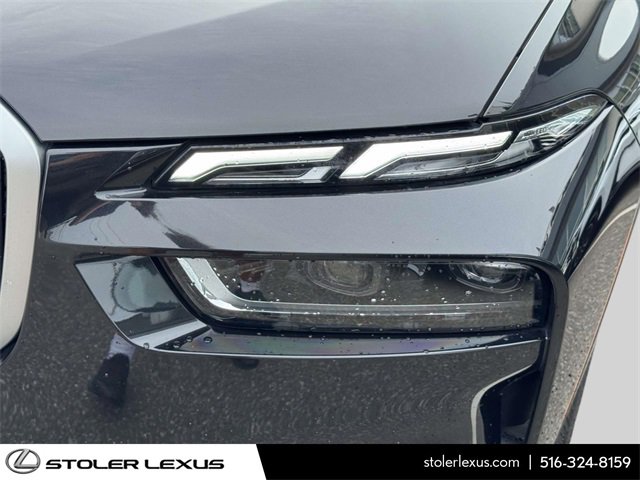 Used 2024 BMW X7 xDrive40i w/ Executive Package image 12