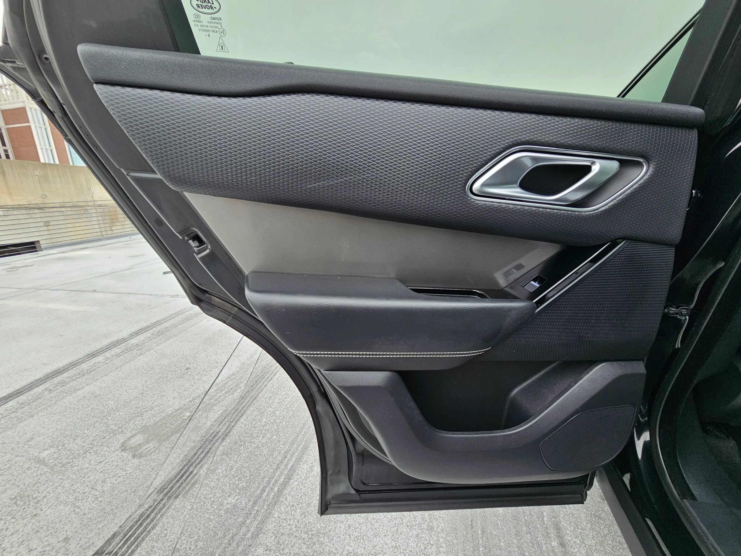 Used 2021 Land Rover Range Rover Velar S image 21