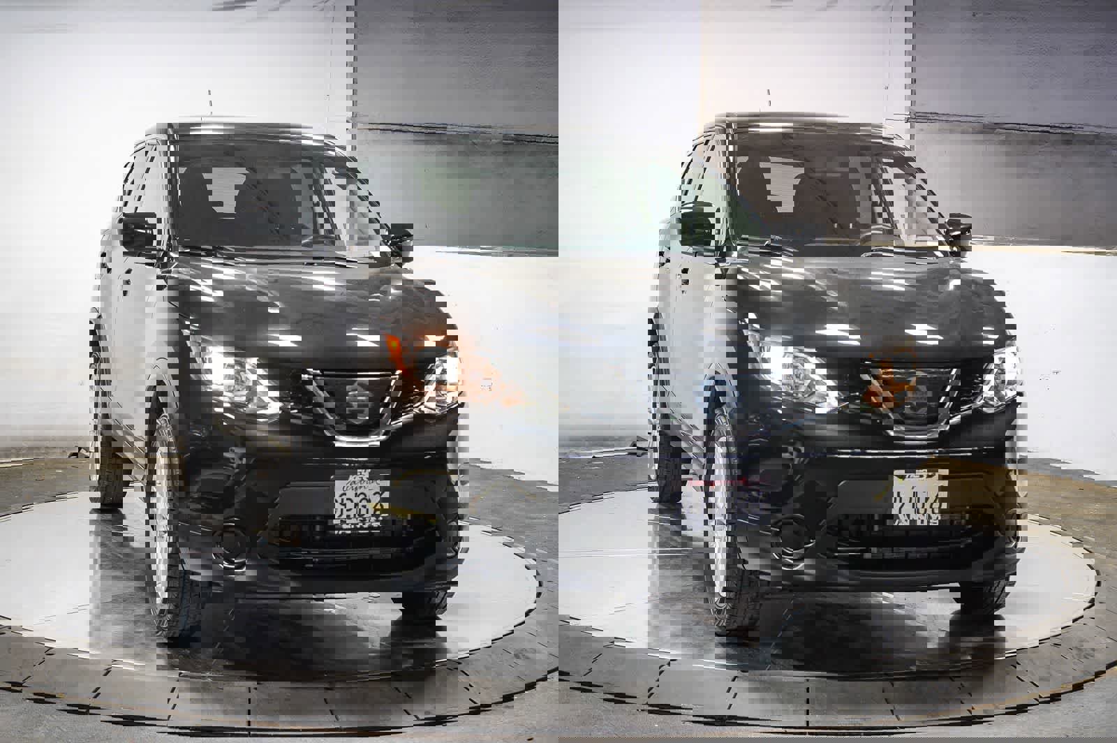 Used 2019 Nissan Rogue Sport S w/ Appearance Package image 2