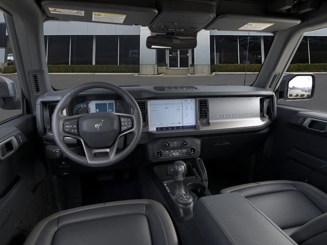 New 2025 Ford Bronco Outer Banks w/ Sasquatch Package image 9