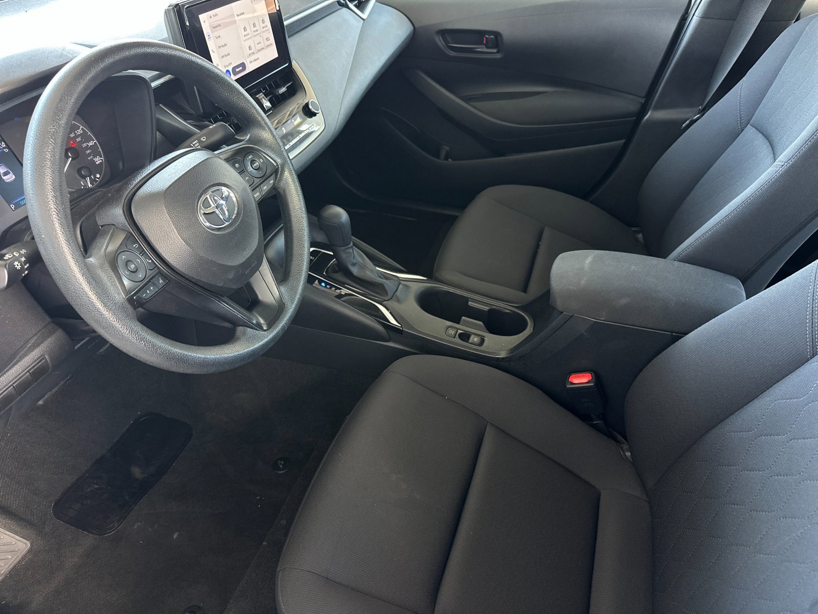 Used 2024 Toyota Corolla LE image 9