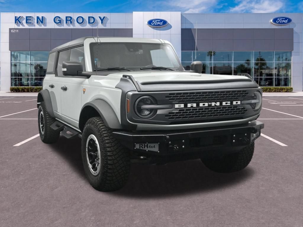 Used 2023 Ford Bronco Badlands AWD/4WD image 18