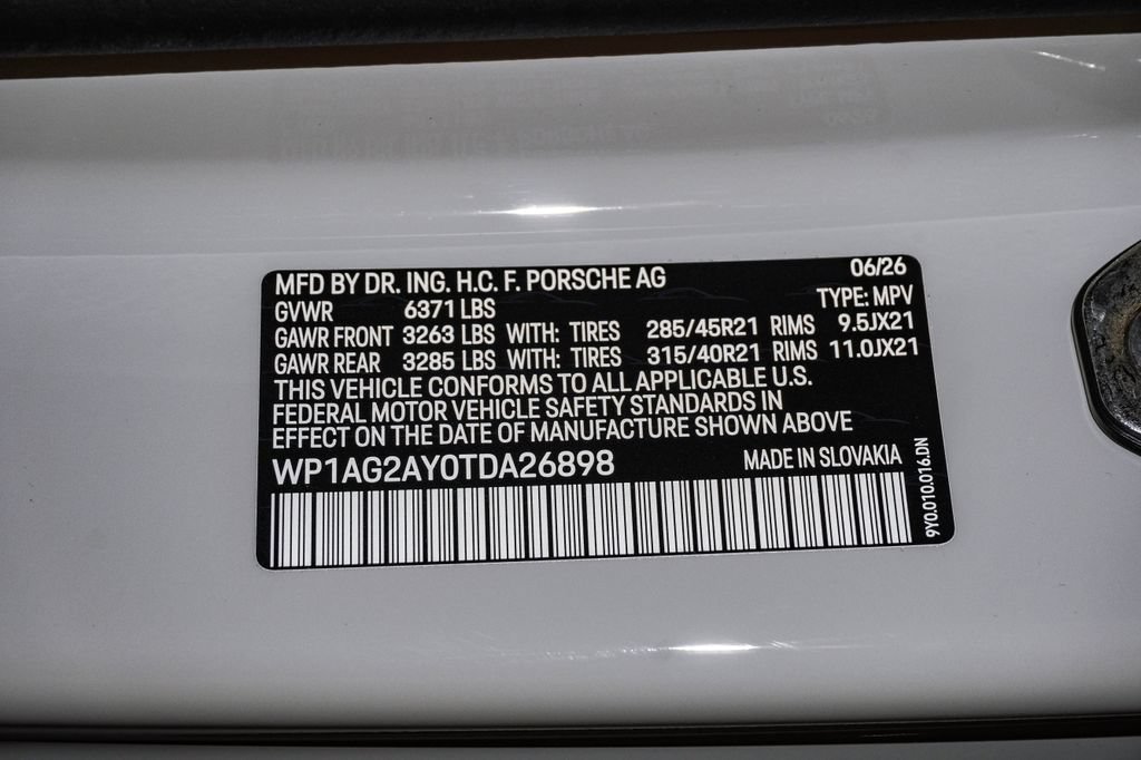 New 2026 Porsche Cayenne GTS AWD/4WD image 30