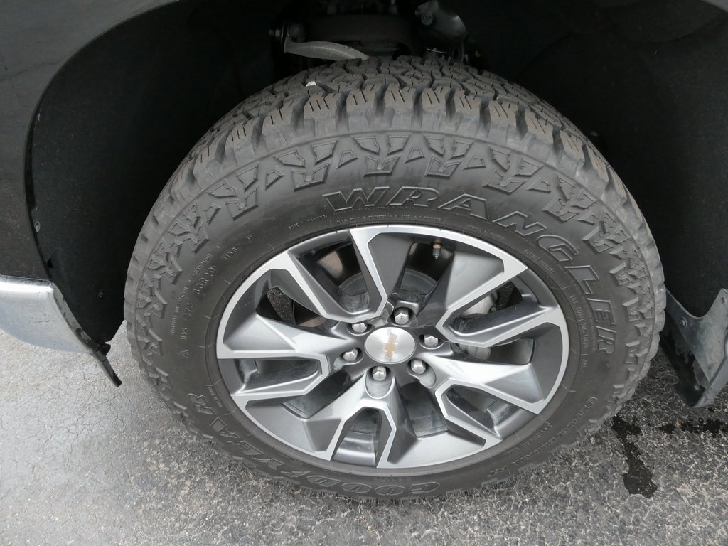 Certified 2024 Chevrolet Silverado 1500 LT image 12