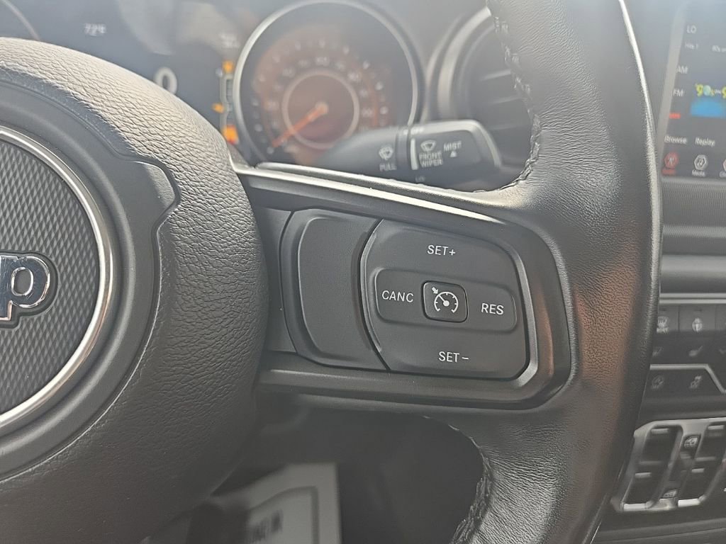 Used 2021 Jeep Gladiator Willys image 19