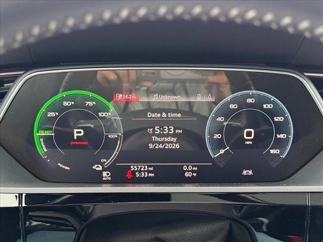 Used 2019 Audi e-tron Prestige w/ Prestige Package AWD/4WD image 11