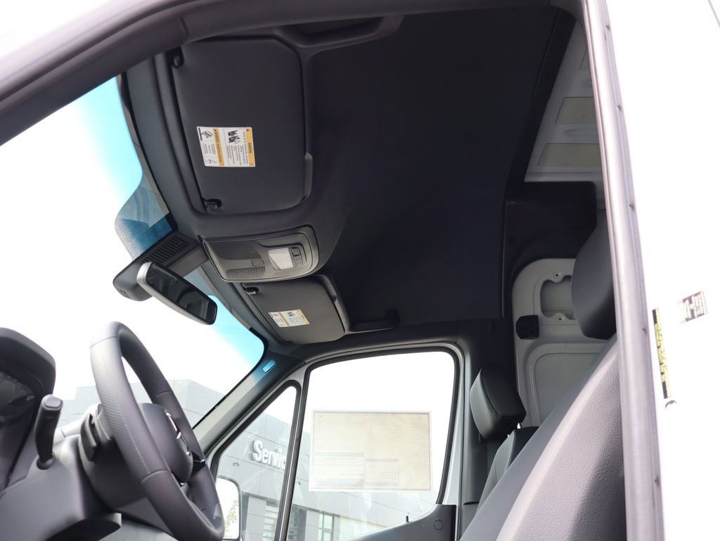New 2025 Mercedes-Benz Sprinter 2500 image 39