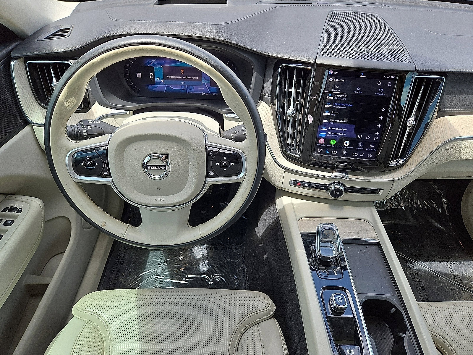 Used 2022 Volvo XC60 B5 Inscription w/ Advanced Package AWD/4WD image 18