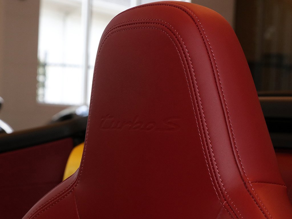 Used 2023 Porsche 911 Turbo S image 33