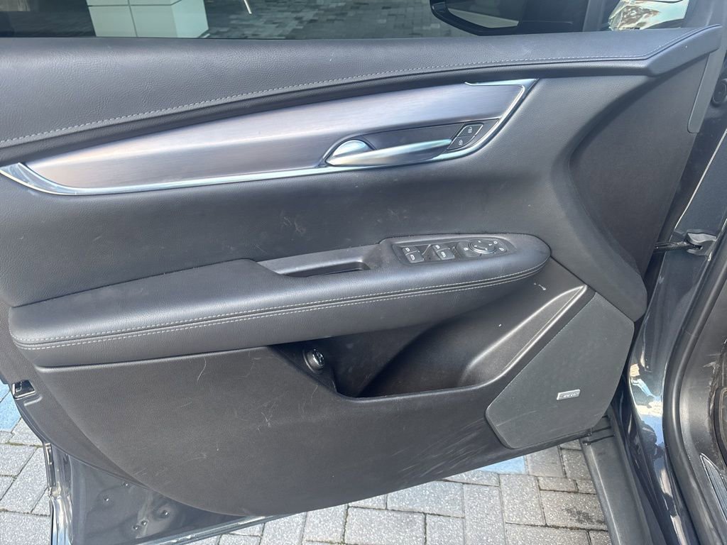 Used 2023 Cadillac XT5 Luxury image 7