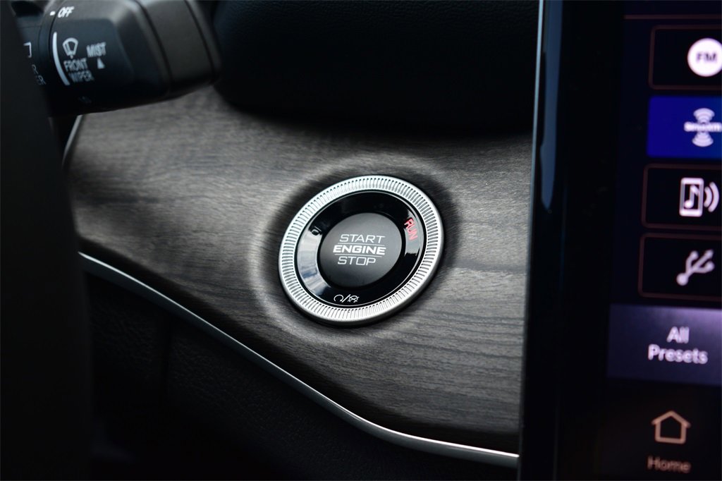 New 2024 Jeep Grand Cherokee Limited 4xe image 41