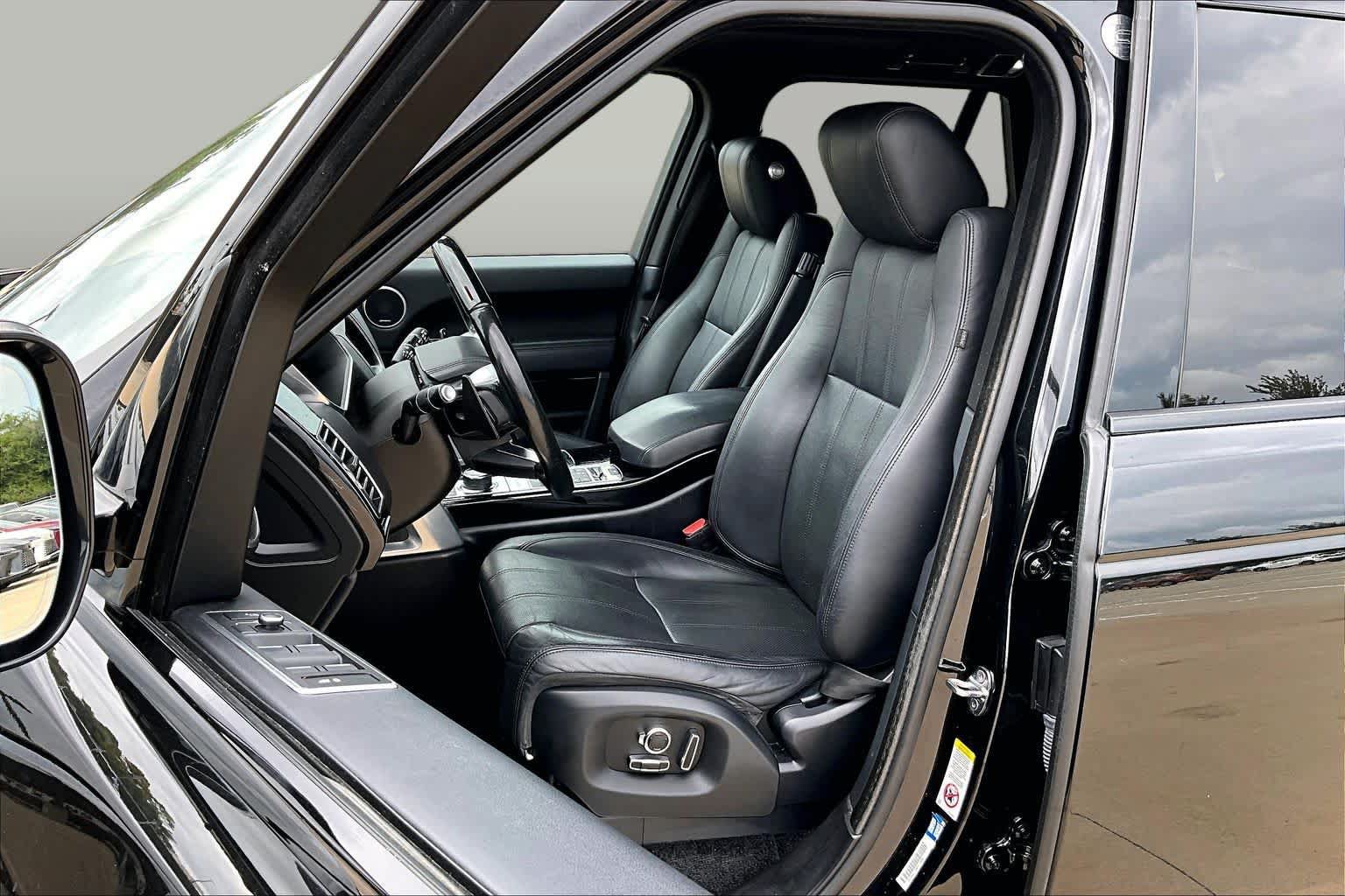 Used 2017 Land Rover Range Rover HSE AWD/4WD image 8