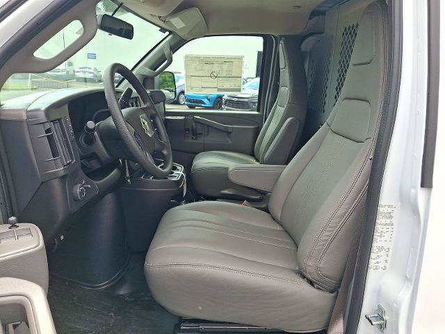New 2026 Chevrolet Express 2500 w/ Driver Convenience Package RWD image 6
