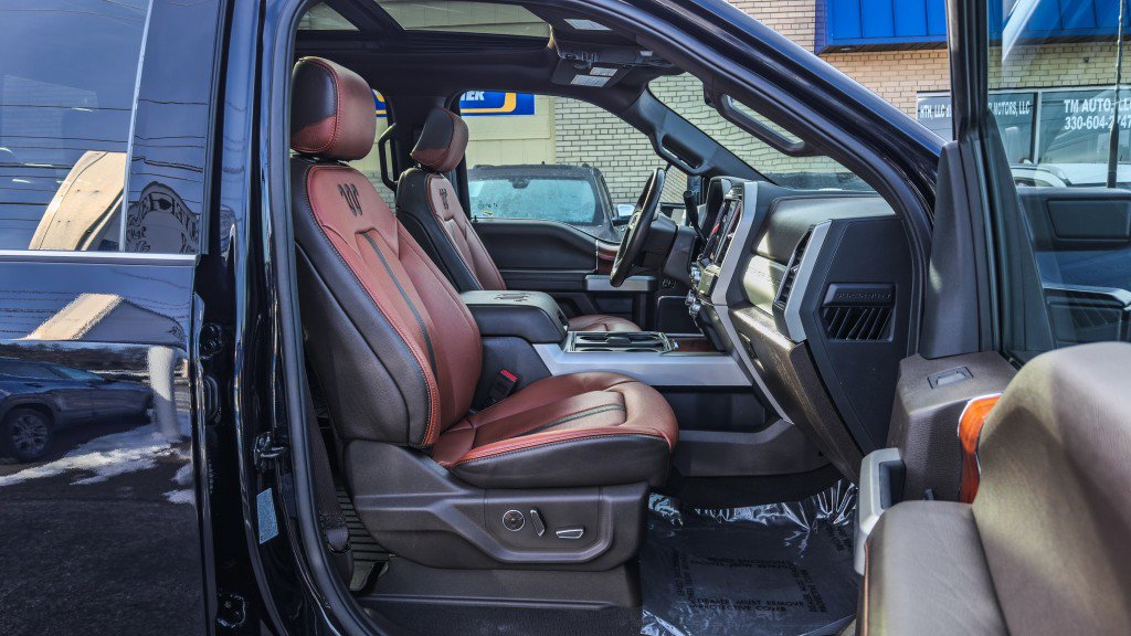 Used 2022 Ford F350 King Ranch w/ King Ranch Ultimate Package image 29