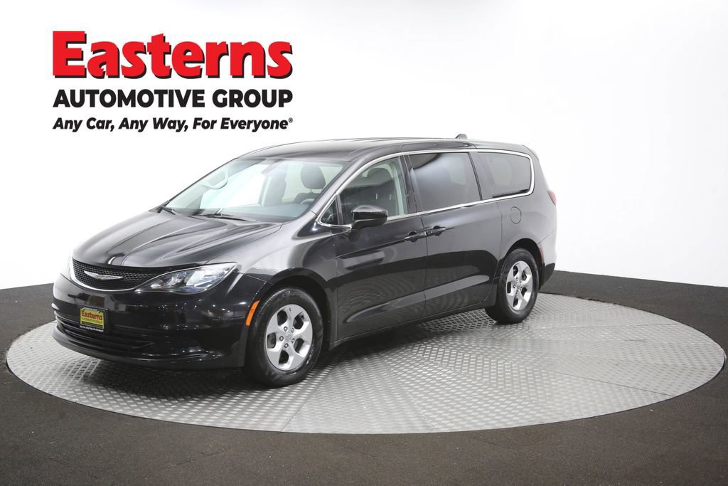 Used 2017 Chrysler Pacifica LX w/ Tire & Wheel Group FWD image 54