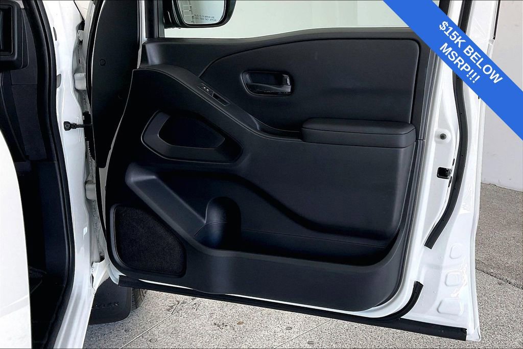 Used 2025 Nissan Frontier S image 26