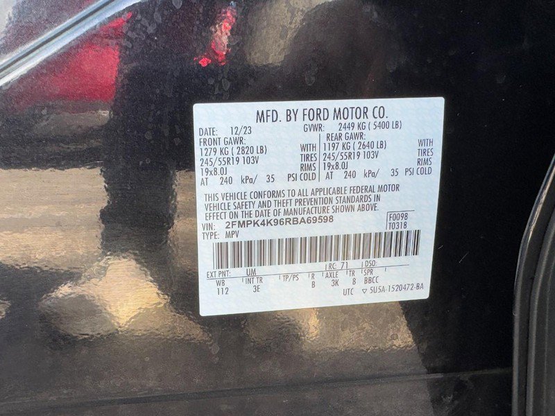 Used 2024 Ford Edge Titanium image 24
