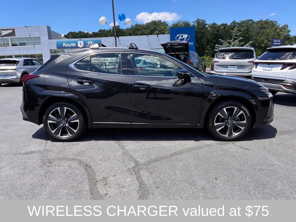 Used 2023 Lexus UX 250h AWD w/ Accessory Package (Z2) image 8