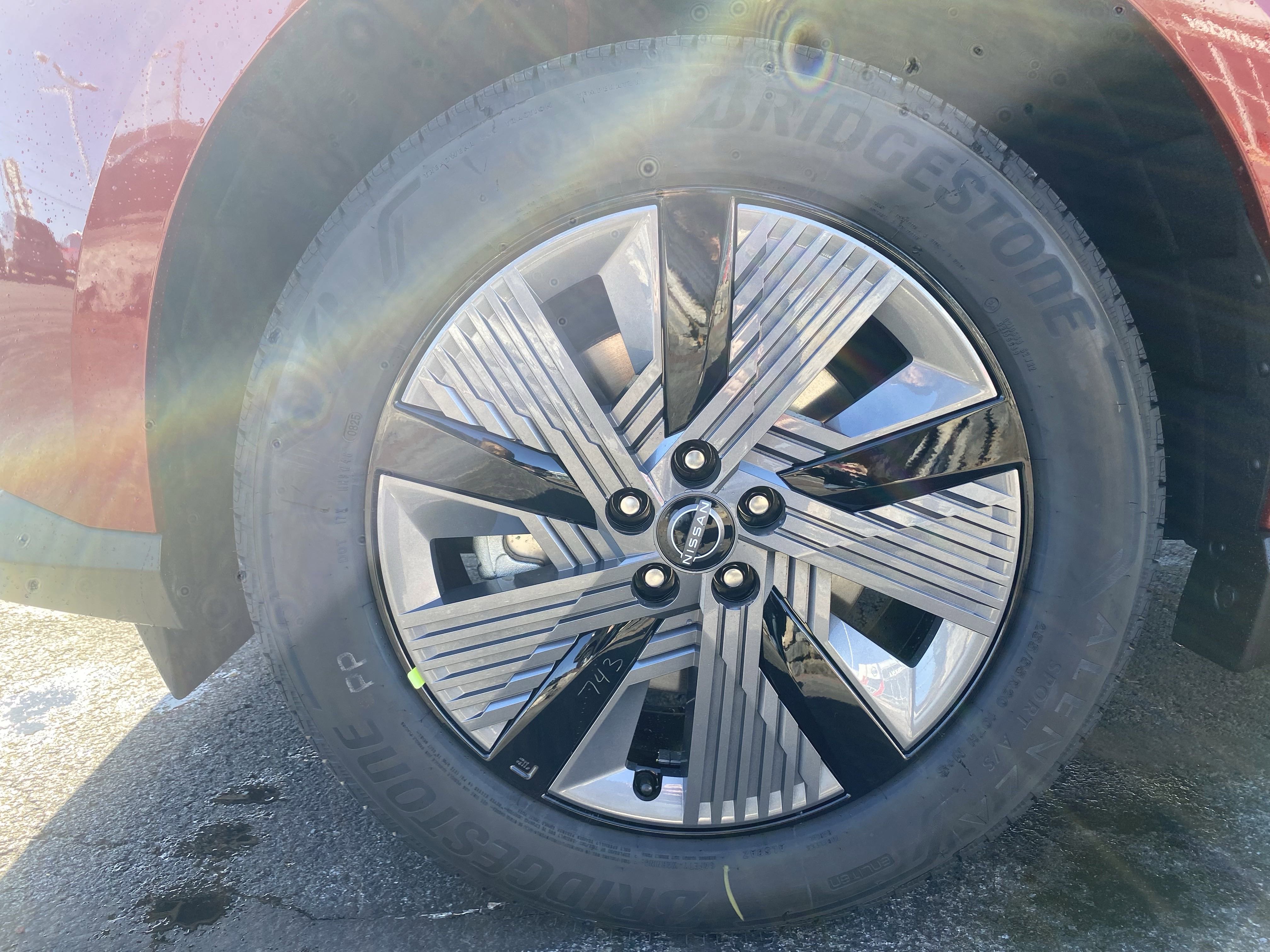 New 2025 Nissan Murano SL image 11