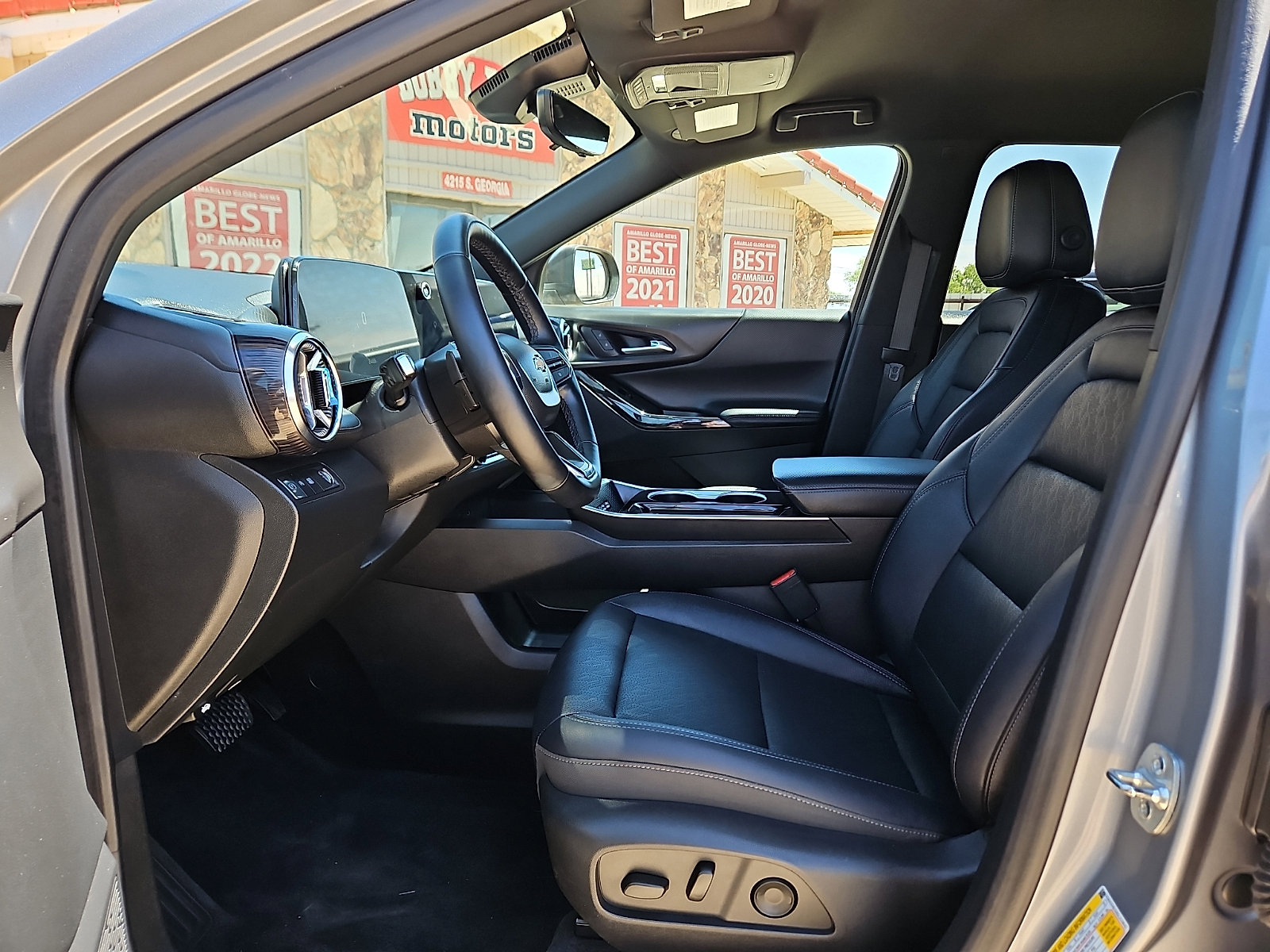 Used 2025 Chevrolet Equinox LT w/ Convenience Package II FWD image 11