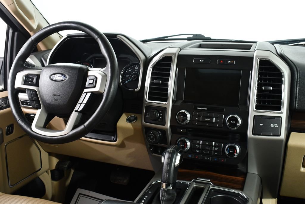 Used 2017 Ford F150 Lariat w/ Equipment Group 502A Luxury AWD/4WD image 8