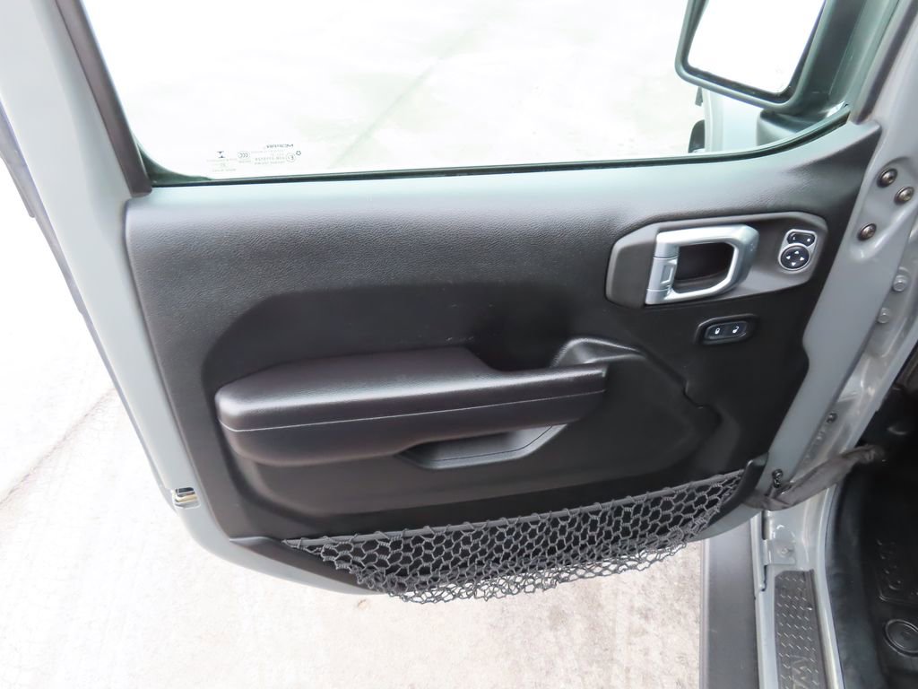 Certified 2021 Jeep Wrangler Willys image 20