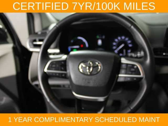 Used 2024 Toyota Sienna XLE FWD image 21