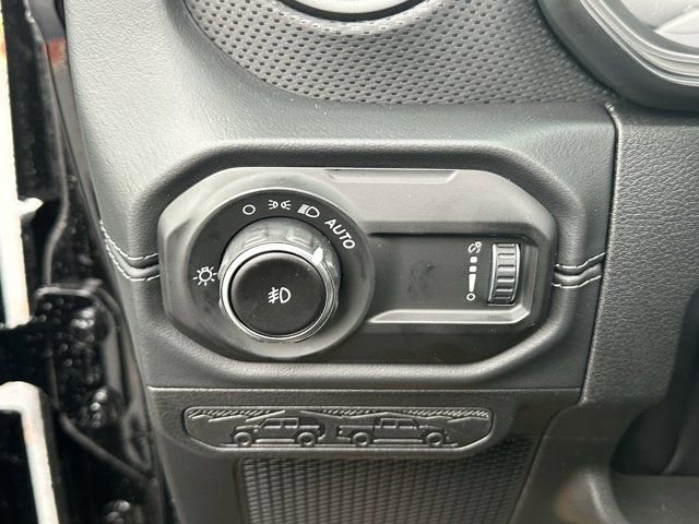 New 2026 Jeep Wrangler Unlimited Rubicon image 25