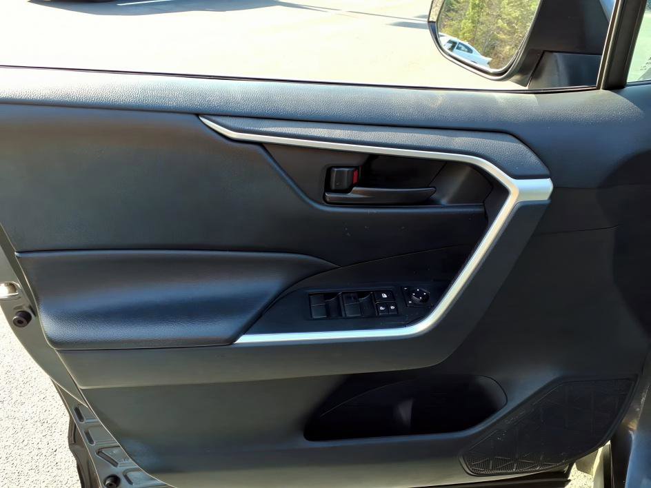 Certified 2023 Toyota RAV4 LE image 13