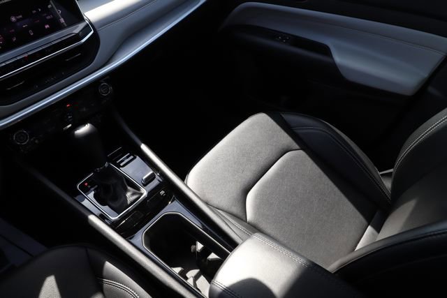 Used 2025 Jeep Compass Limited image 26