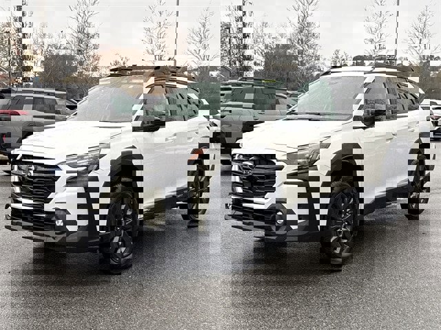 Used 2025 Subaru Outback Onyx Edition w/ Popular Package #2 image 7