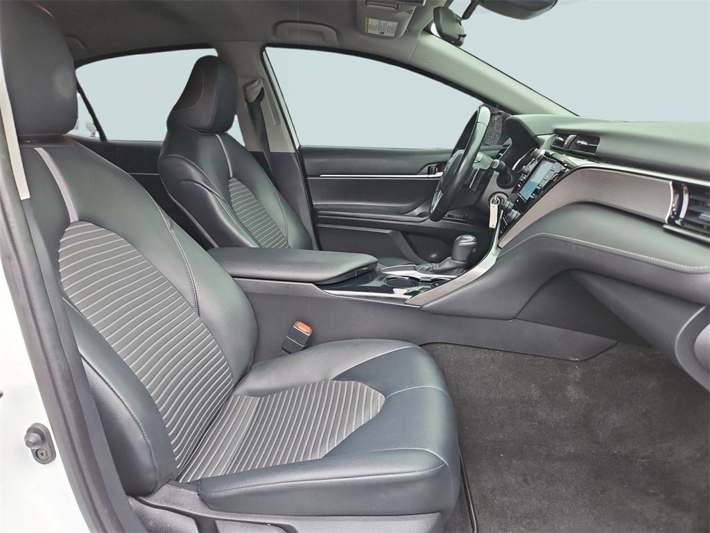 Used 2020 Toyota Camry SE image 27