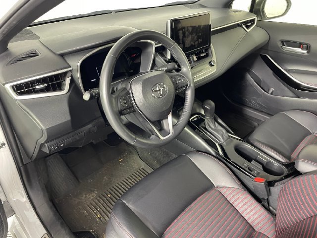Used 2024 Toyota Corolla XSE FWD image 3