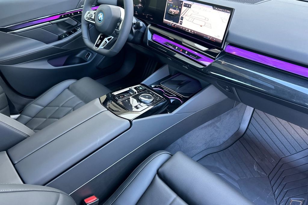New 2026 BMW i5 eDrive40 w/ M Sport Package image 16
