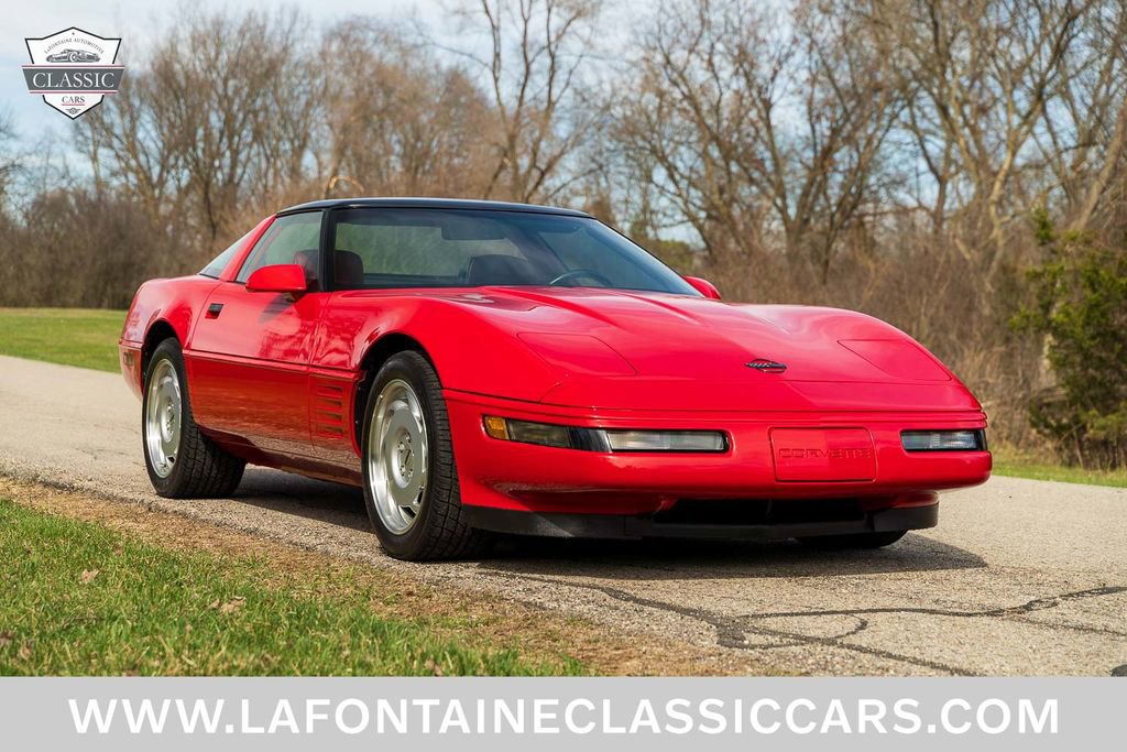 Used 1991 Chevrolet Corvette Coupe image 1