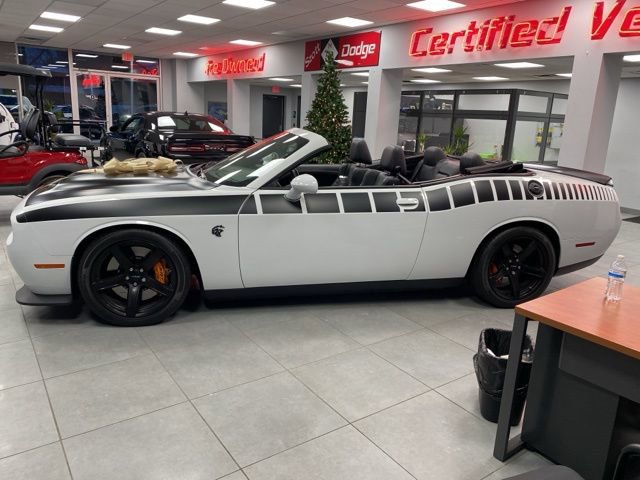 Used 2022 Dodge Challenger SRT Hellcat w/ Plus Package image 7
