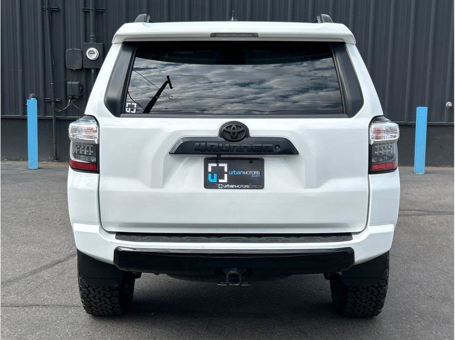 Used 2019 Toyota 4Runner TRD Off-Road Premium image 9