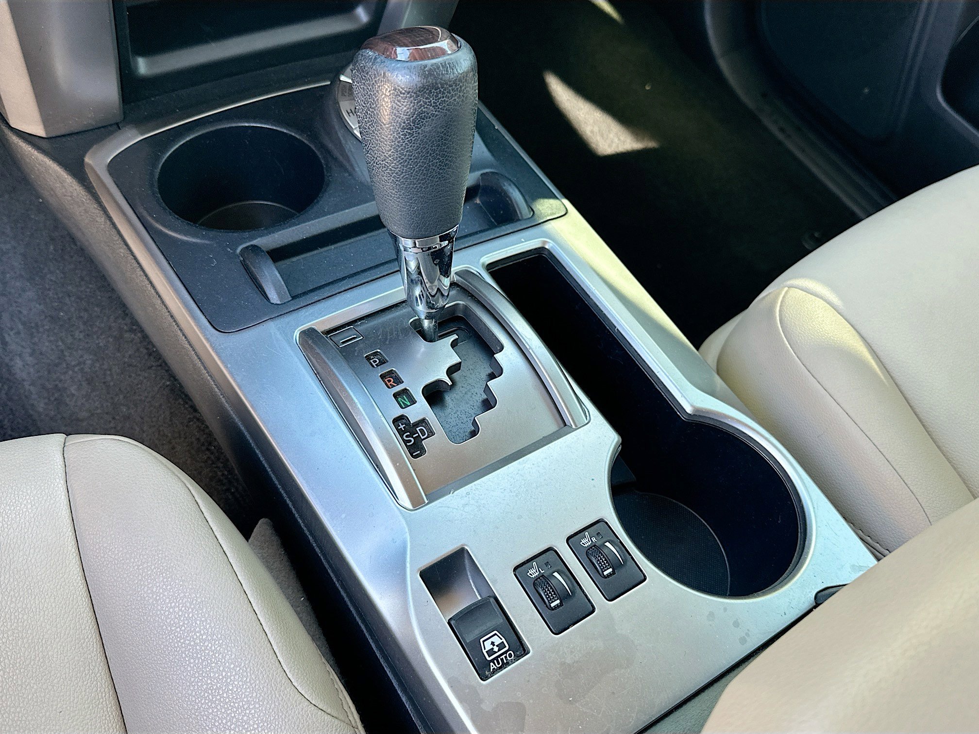 Used 2020 Toyota 4Runner SR5 image 17