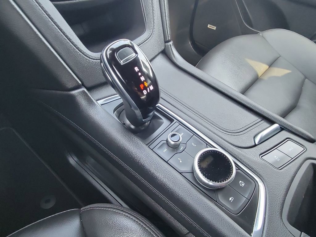 Used 2025 Cadillac XT5 Luxury image 14