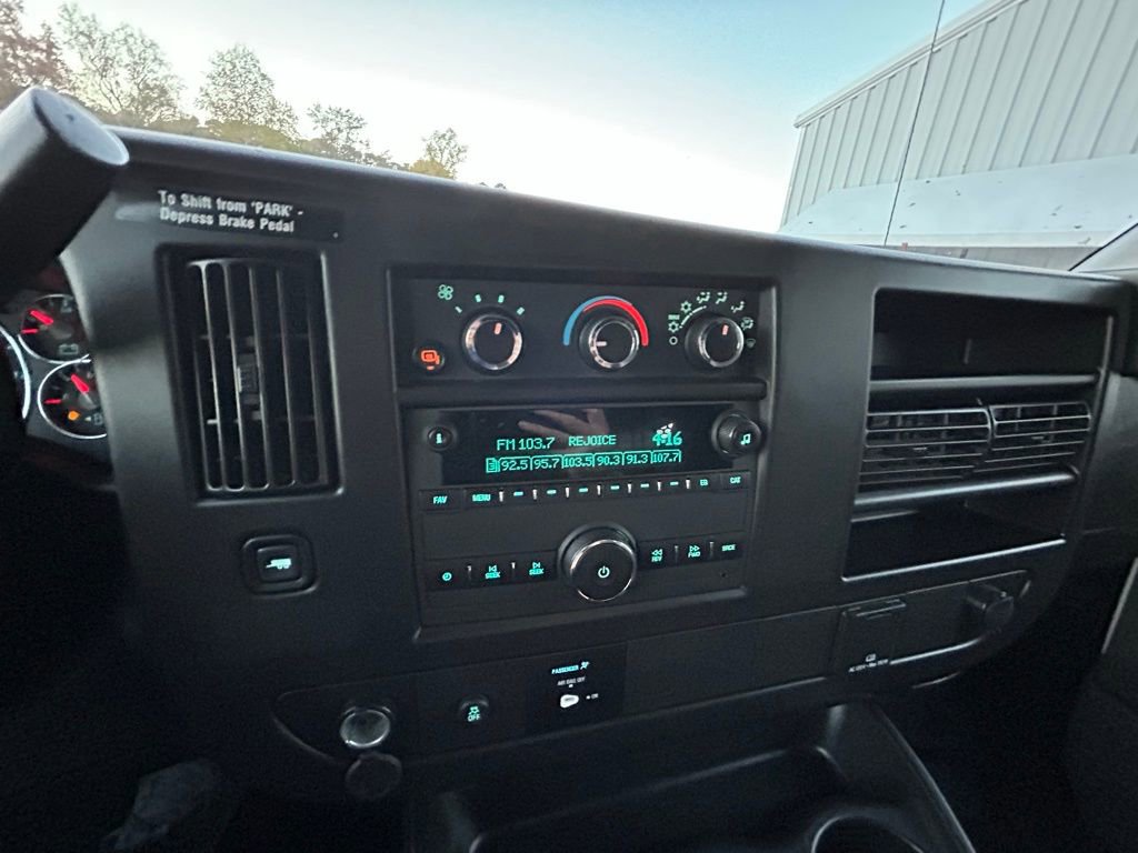 Used 2023 GMC Savana 2500 w/ Driver Convenience Package image 27