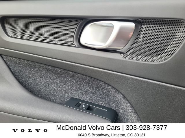 New 2026 Volvo XC40 B5 Plus w/ Protection Package Premier AWD/4WD image 15