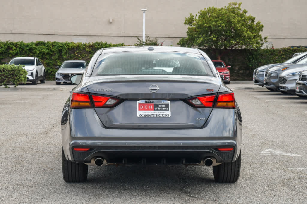 Used 2025 Nissan Altima 2.5 SR AWD/4WD image 9