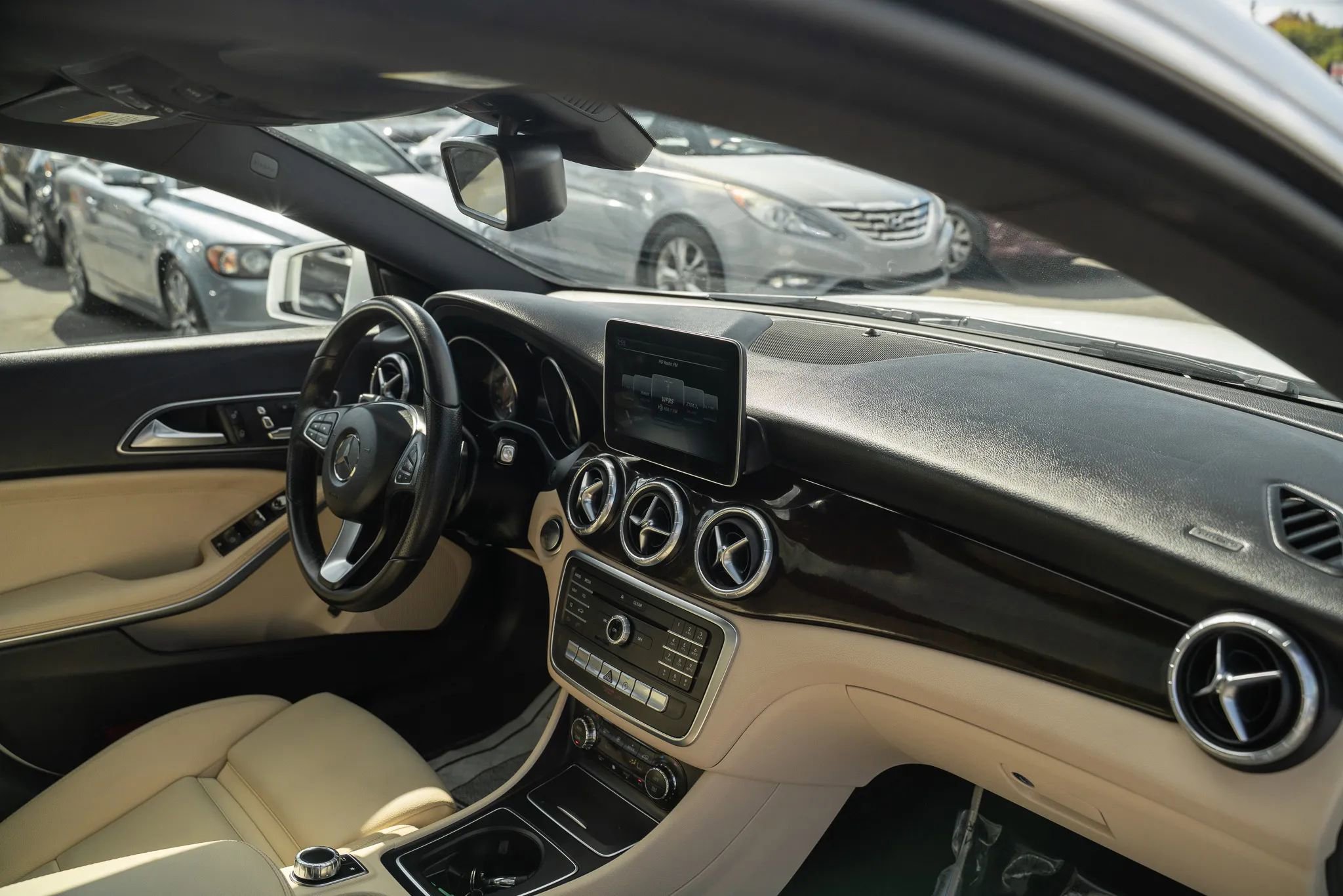 Used 2018 Mercedes-Benz CLA 250 image 12