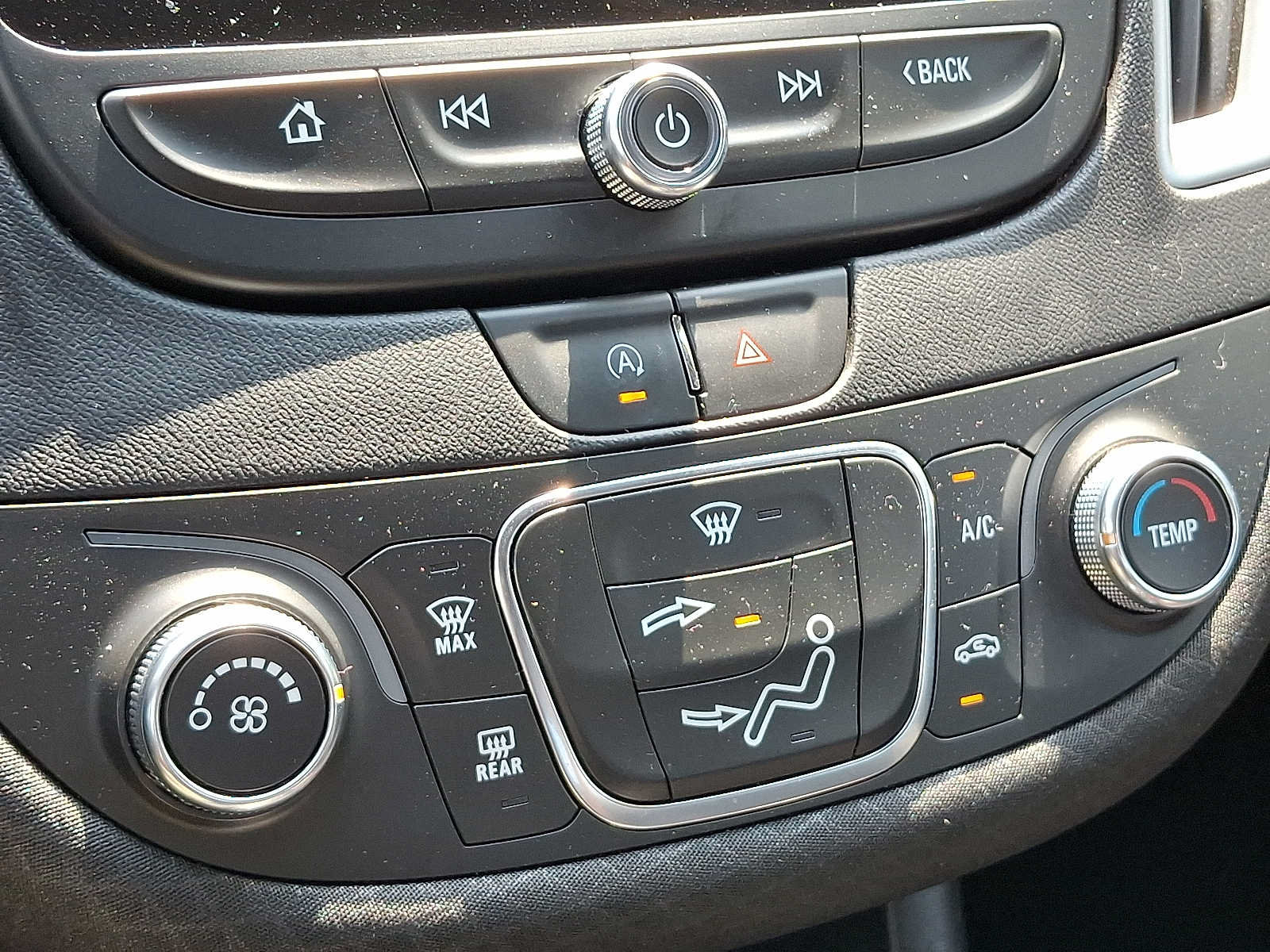 Used 2022 Chevrolet Malibu LS w/ Driver Confidence Package II FWD image 16