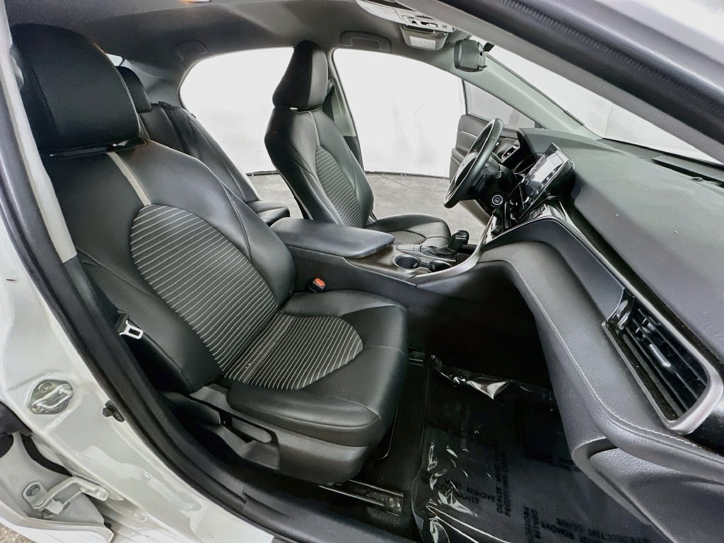 Used 2023 Toyota Camry SE FWD image 14